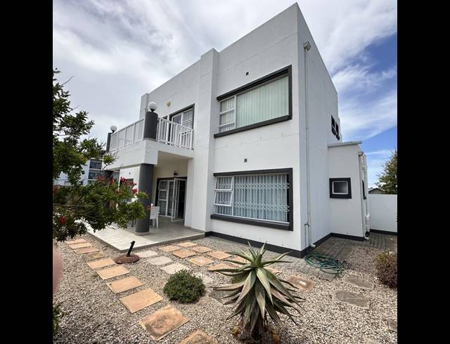 4 BEDROOM HOUSE FOR SALE IN REEBOK